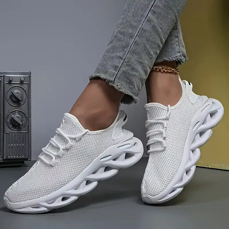 Men's Lightweight Breathable Mesh Sneakers for Outdoor Activities and Jogging